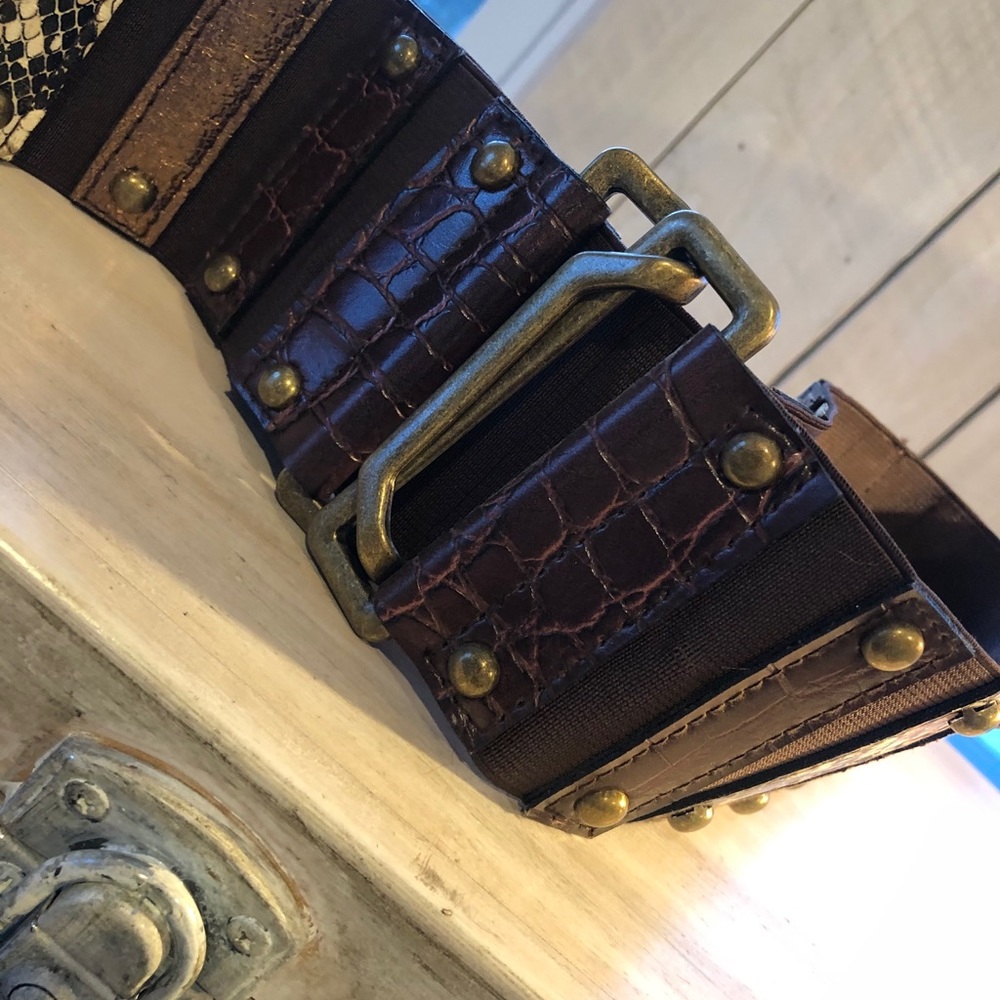 Jessica Simpson .....belt - Picture 15 of 16